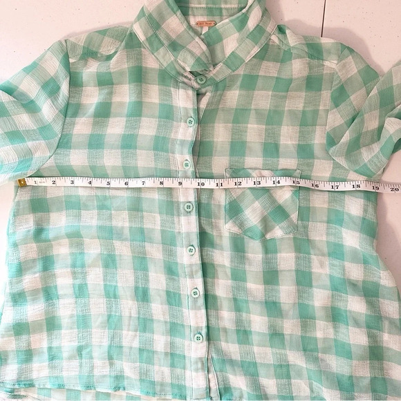 FREE PEOPLE Semi Sheer Gingham Blouse Button Up Top Green White High Low Small - Picture 9 of 12